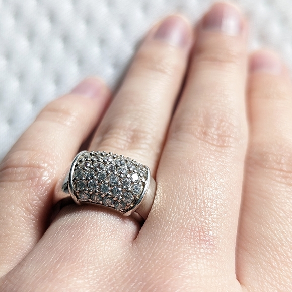 Diamonique Jewelry - Vintage sterling silver 925 dqcz diamonique bling ring